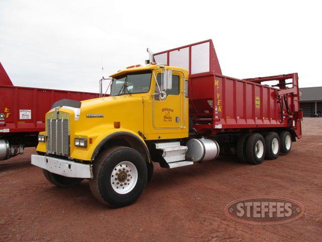 1996 Kenworth W900B_80.jpg